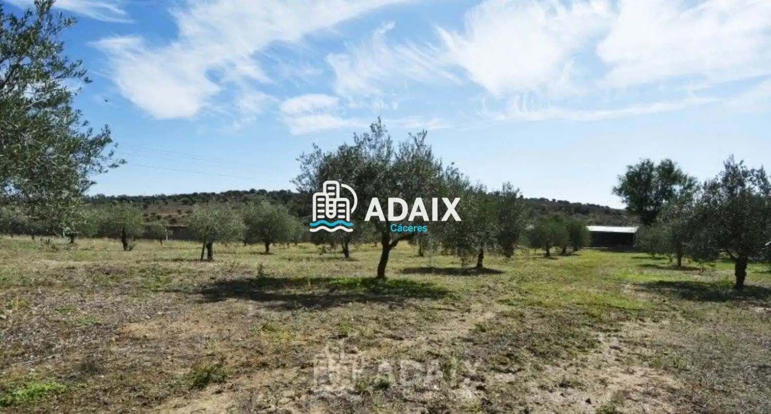 Casa o xalet en venda en Cáceres amb Aire condicionat, Terrassa i Traster