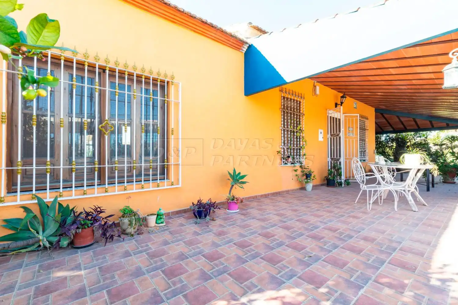 Außenansicht von Haus oder Chalet zum Verkauf in Orihuela mit Privatgarten, Abstellraum und Schwimmbad