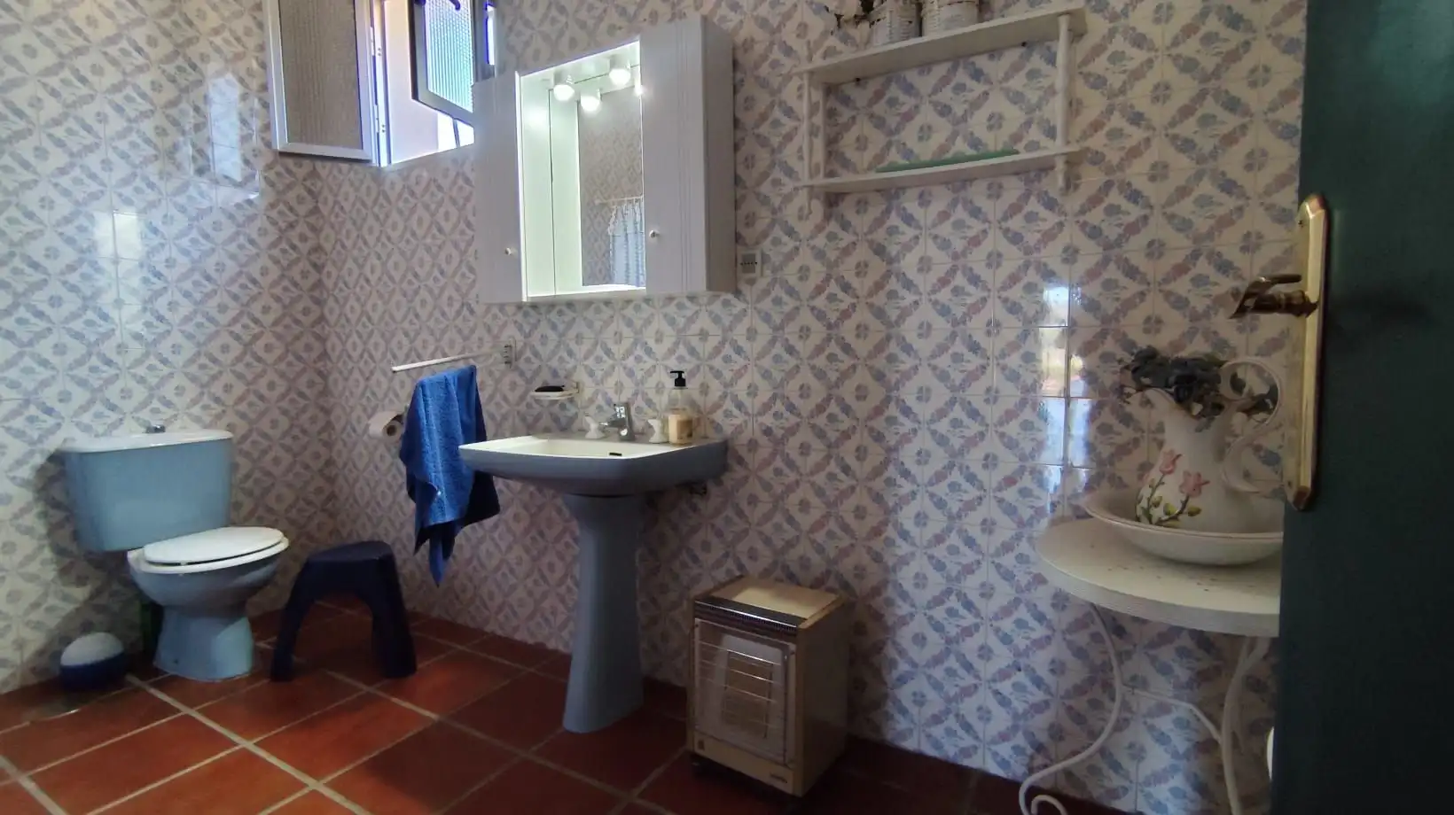House with pool for sale in El Castillo de las Guardas, imagen 33