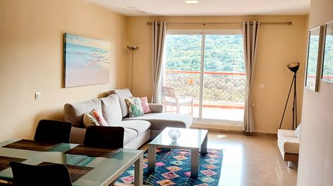 Foto 3 de Apartamento de alquiler en La Alcaidesa, Cádiz