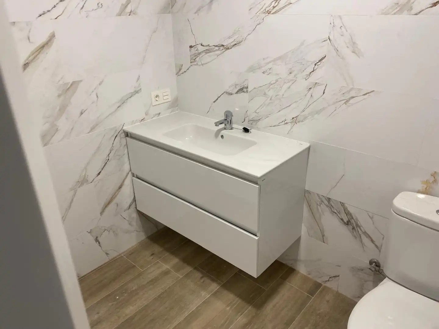 Baño de Piso en venta en Ciudad Real con Calefacción y Terraza