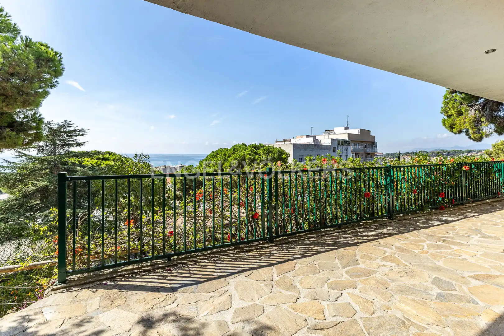 Vista exterior de Apartament de lloguer en Caldes d'Estrac amb Calefacció, Jardí privat i Terrassa