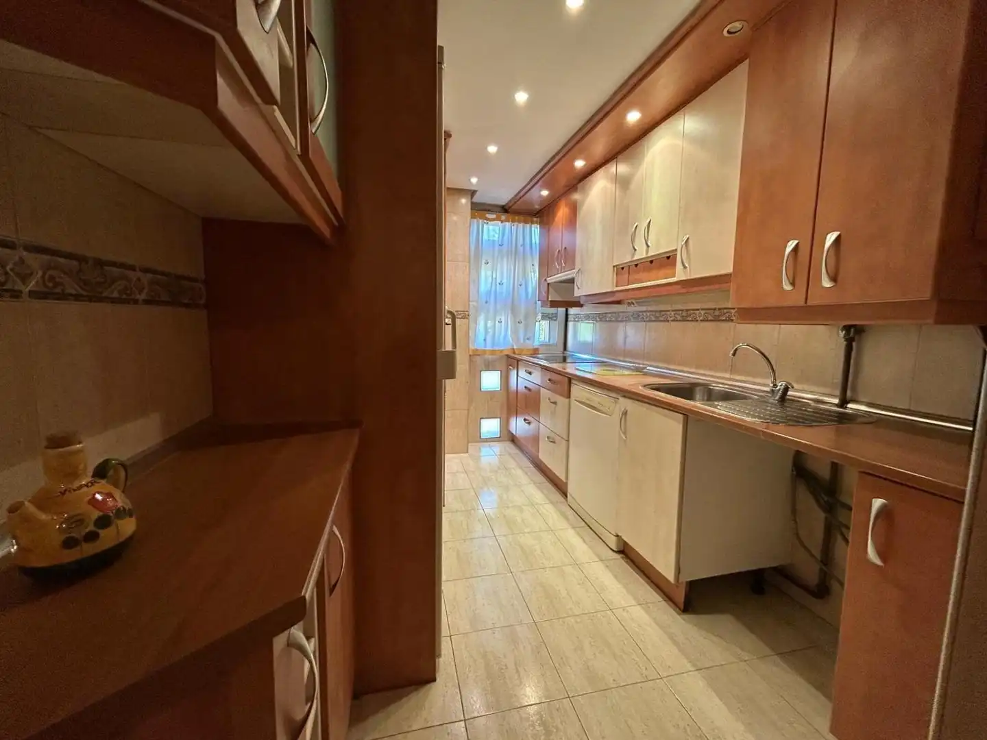 Flat for sale in Avenida FELICIDAD, Los Rosales