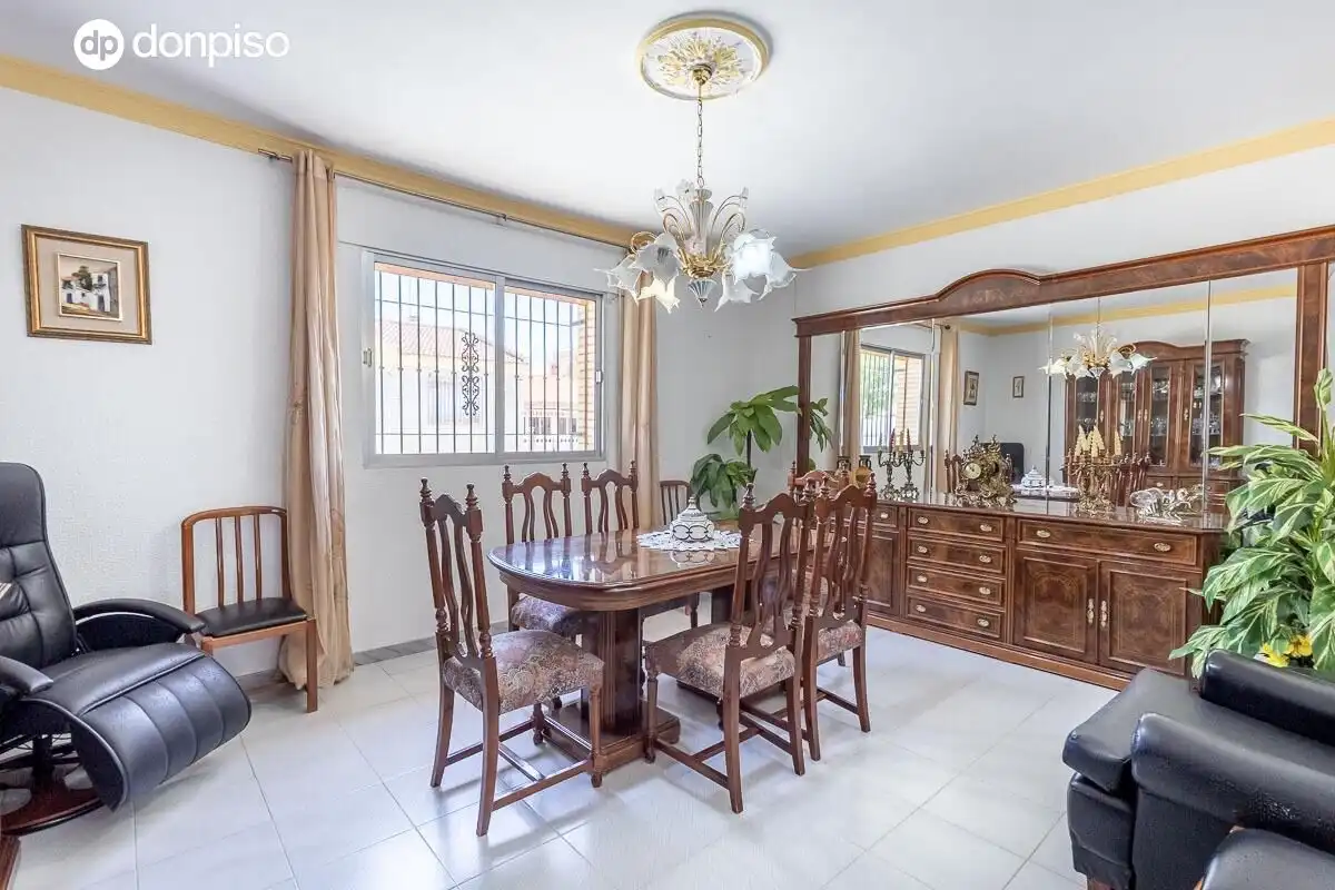 Casa o xalet en venda a Calle Calle Gran Vía de Colón, 22, Láchar