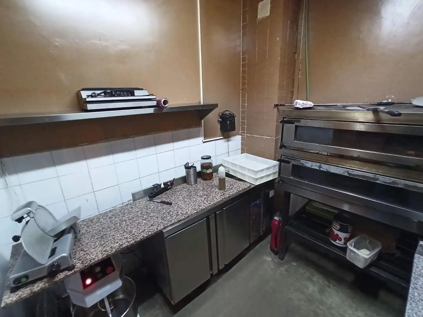 Cocina de Local en traspaso en Barcelona con Aire acondicionado, Terraza y Amueblado