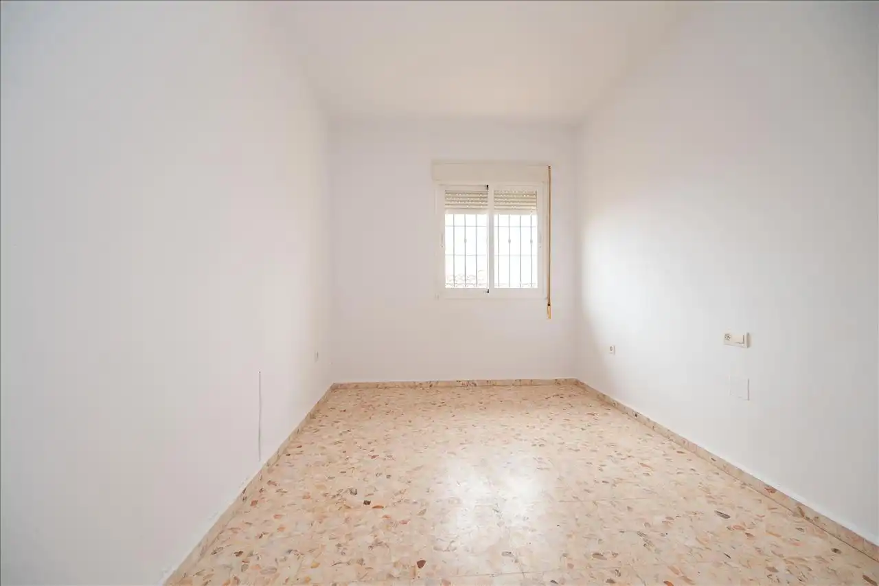 Bedroom of Detached homes for sale in Málaga  with Terrace and Swimming Pool