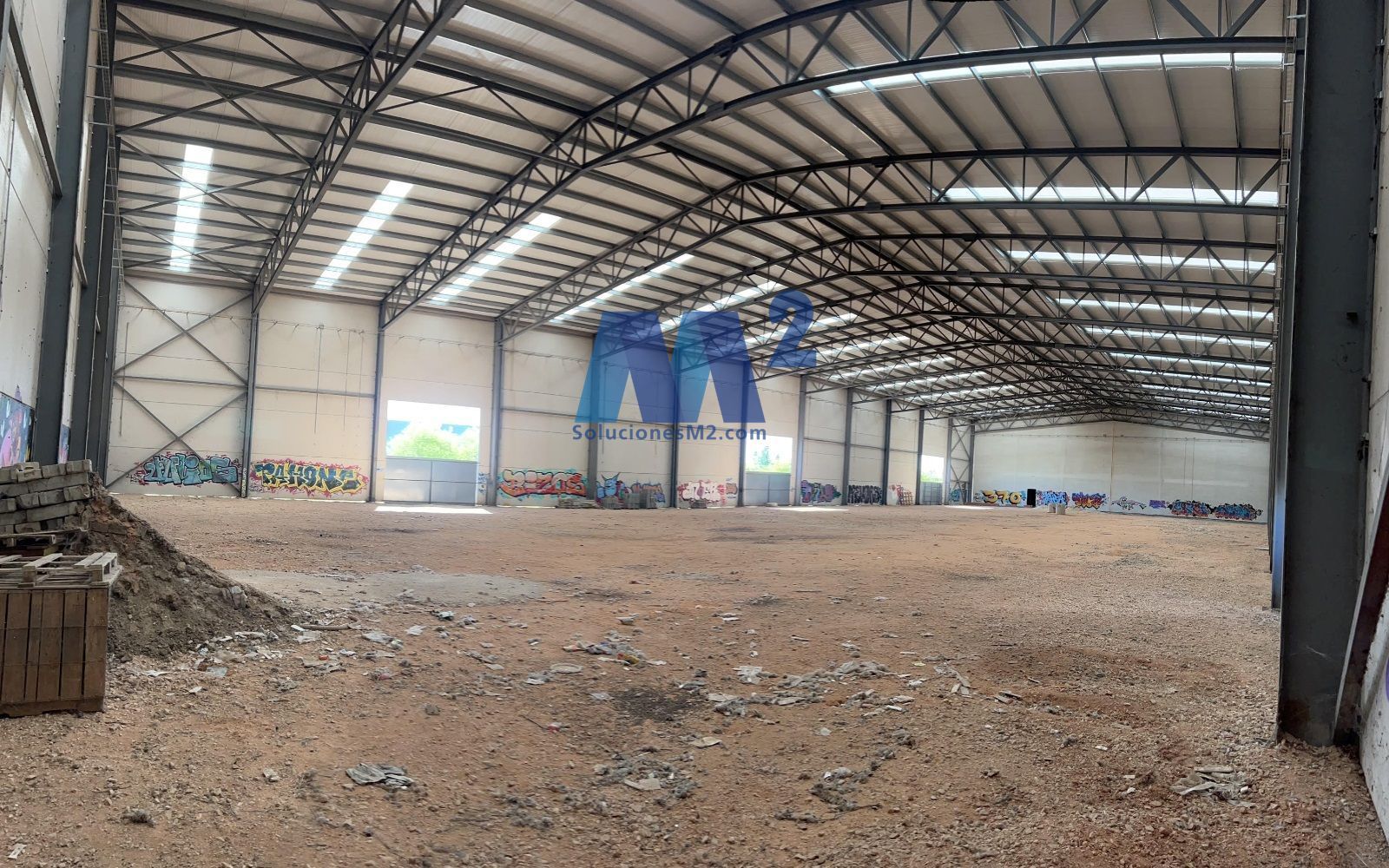 Nau industrial en venda en Getafe