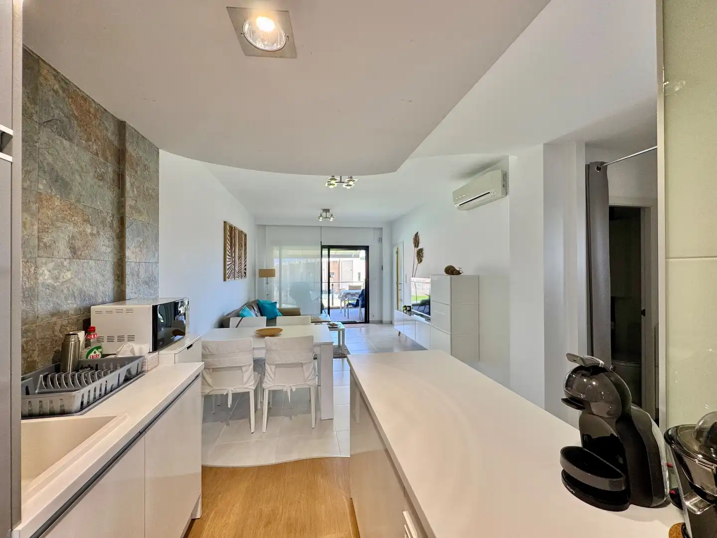Cuina de Apartament en venda en Orihuela amb Jardí privat, Traster i Piscina