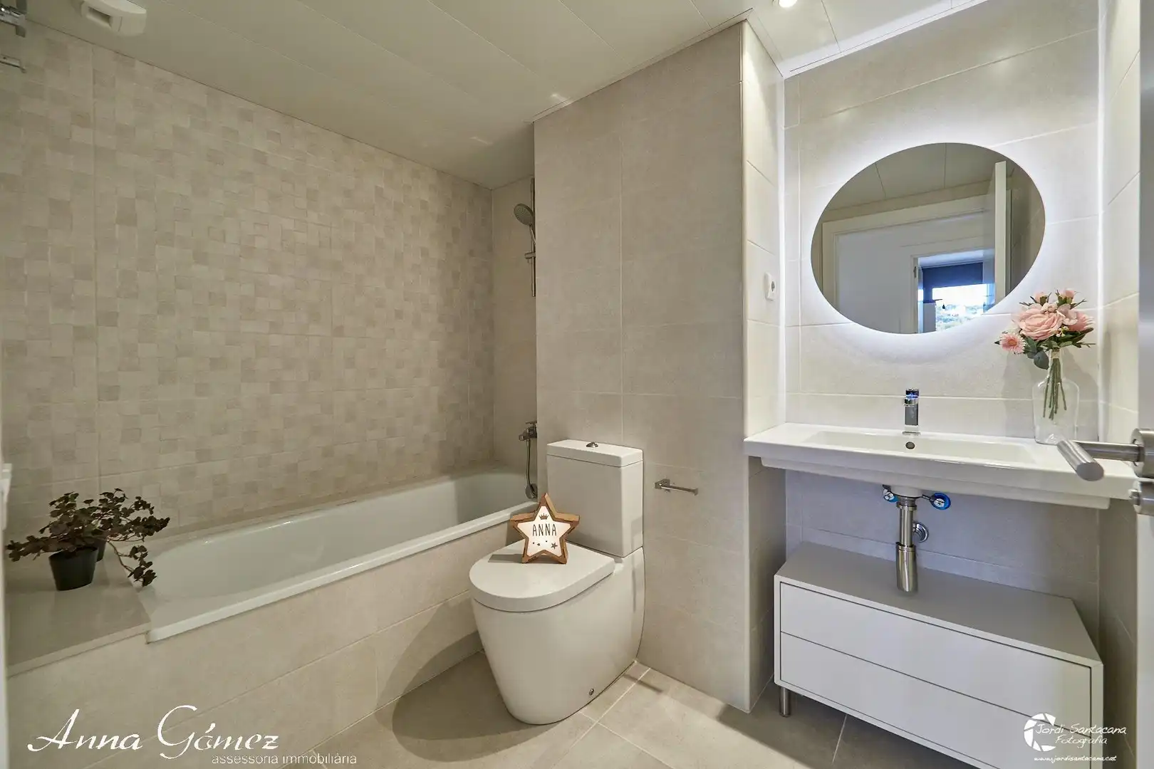 Bathroom of Attic for sale in Calafell  with Air Conditioner, Terrace and Storage room