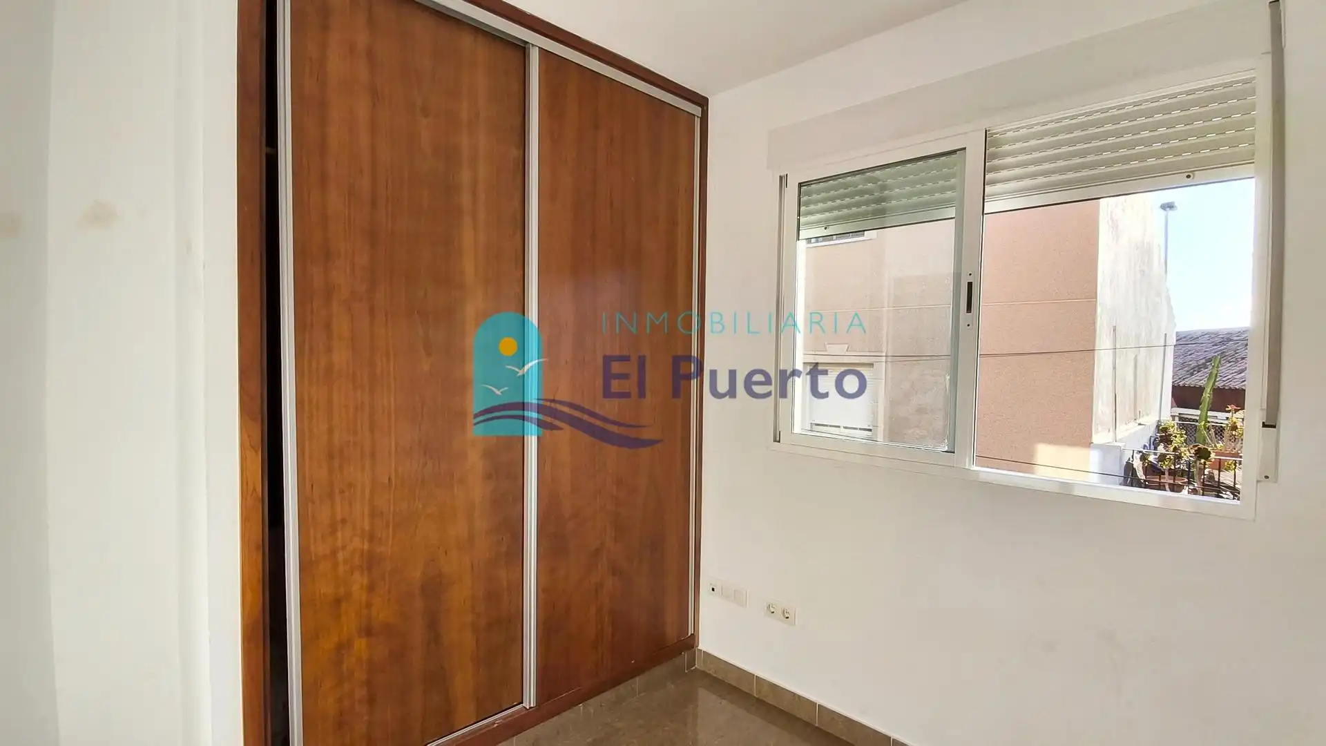 Vista exterior de Ático en venta en Mazarrón con Terraza y Alarma