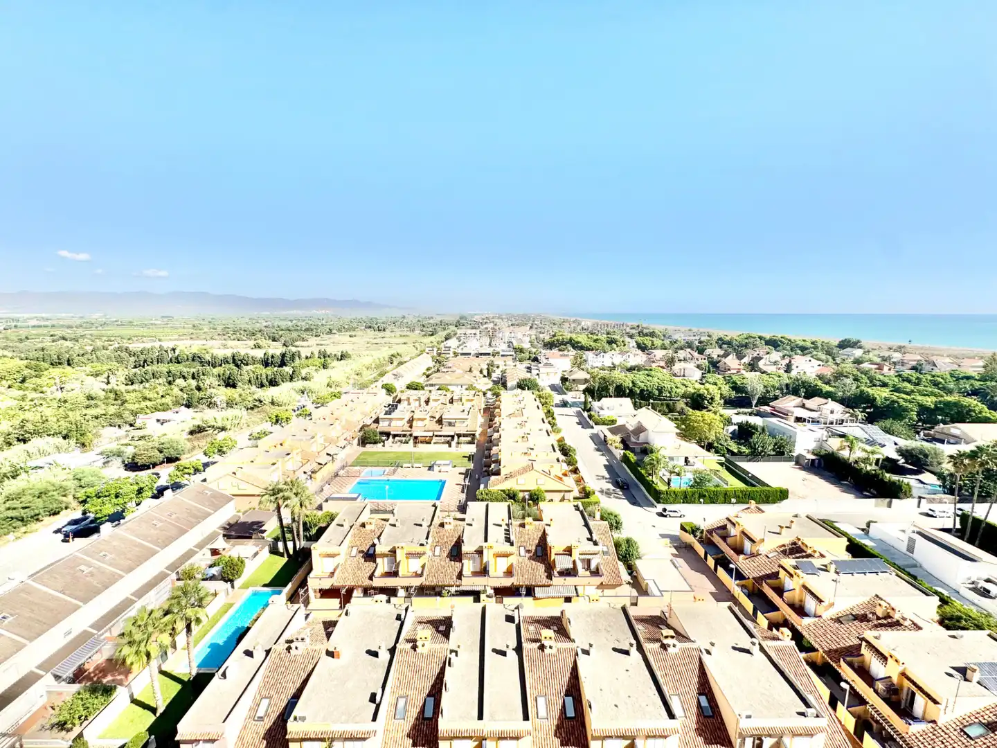 Vista exterior de Apartament de lloguer en Canet d'En Berenguer amb Aire condicionat, Terrassa i Moblat