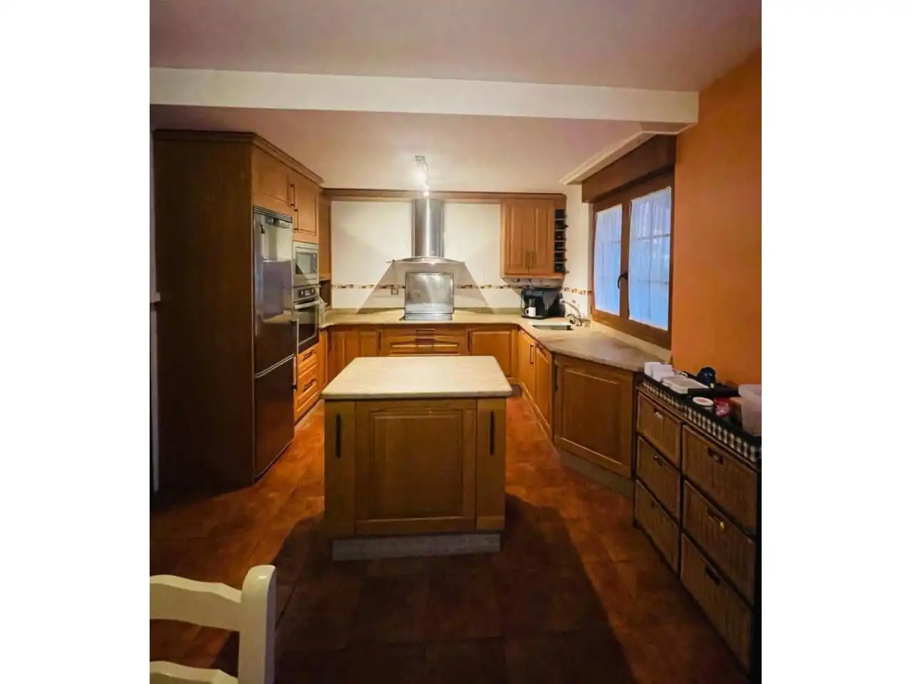 Cocina de Casa adosada en venta en Santa María de Cayón con Calefacción, Terraza y Amueblado