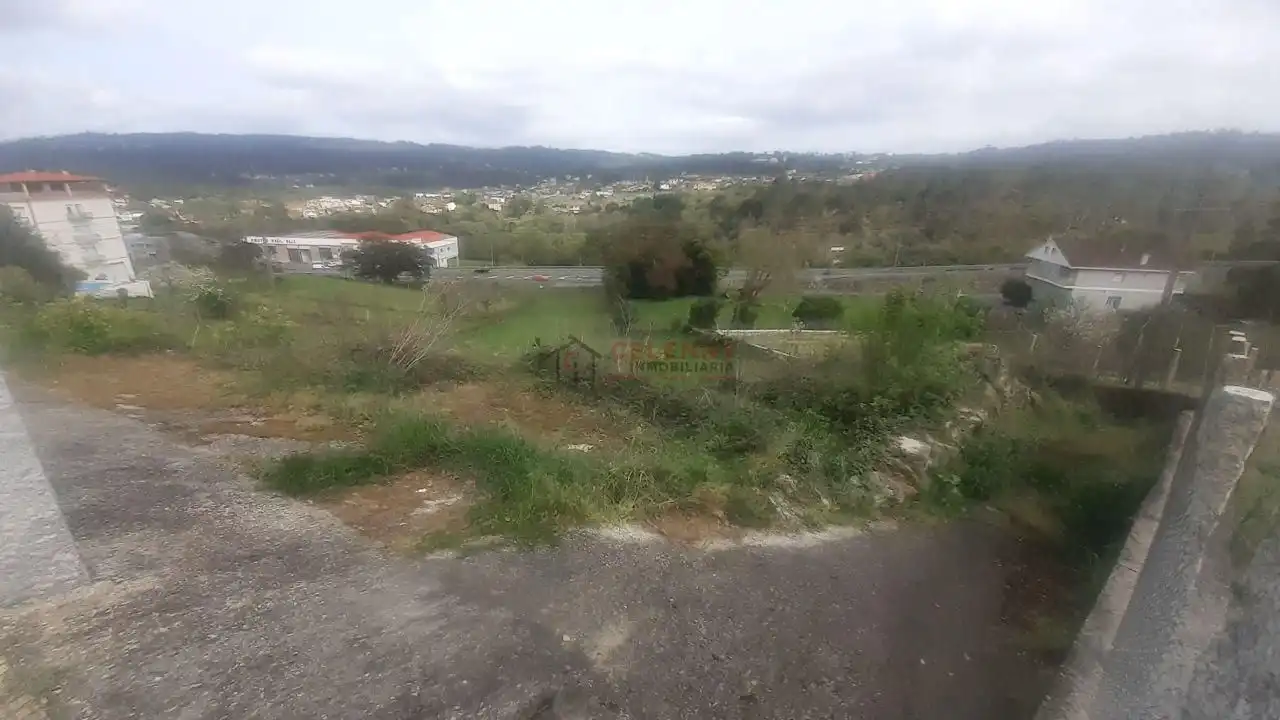 Terreni e lotti in vendita a San Cibrao das Viñas, imagen 3