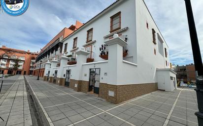 Vista exterior de Casa o xalet en venda en Sanlúcar de Barrameda amb Terrassa i Balcó