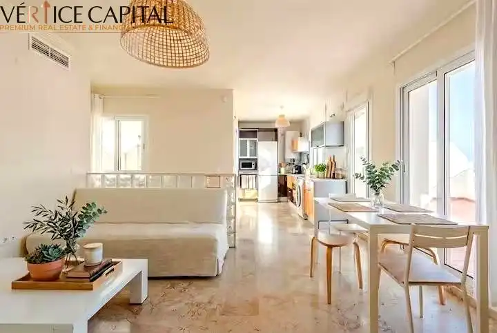 Sala de estar de Ático de alquiler en Fuengirola con Aire acondicionado, Calefacción y Terraza