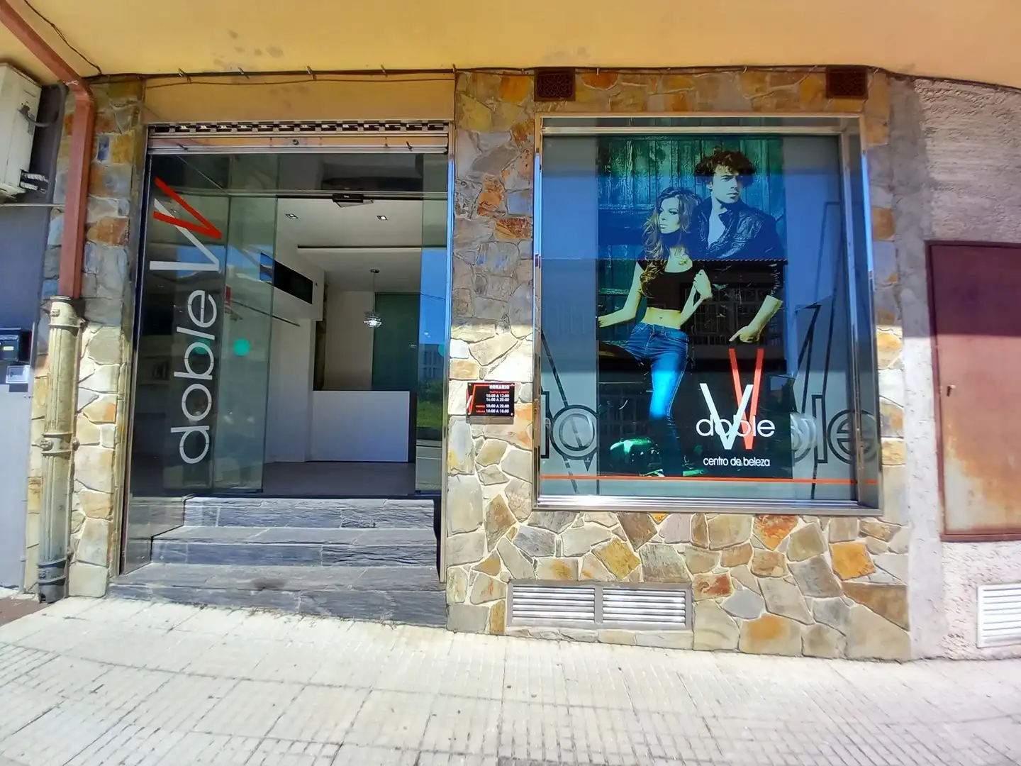 Commercial properties for sale in Ribeira  with Air Conditioner and Furnished