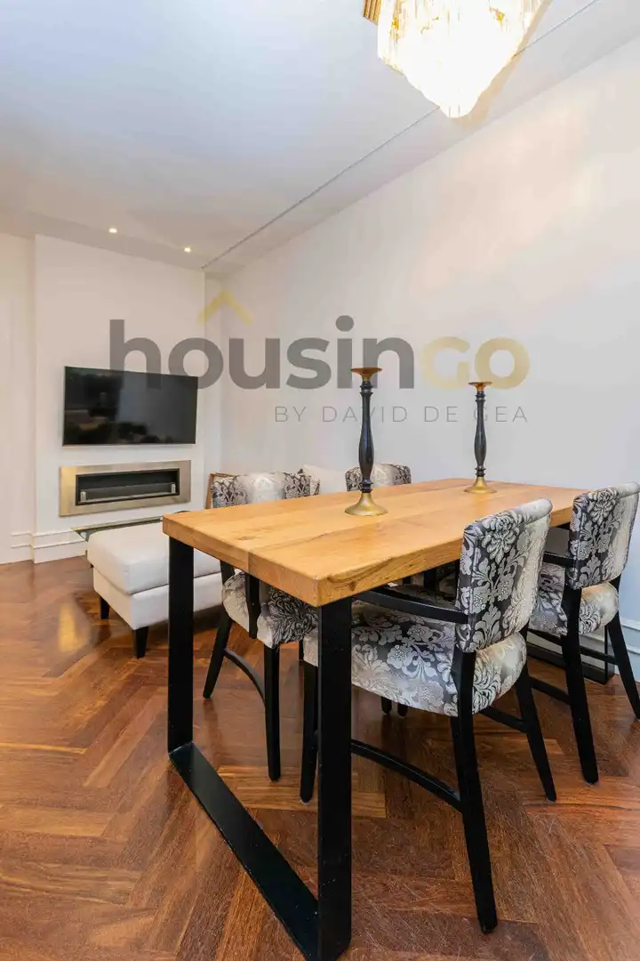 Dining room of Flat for rent in Madrid  with Heating and Furnished