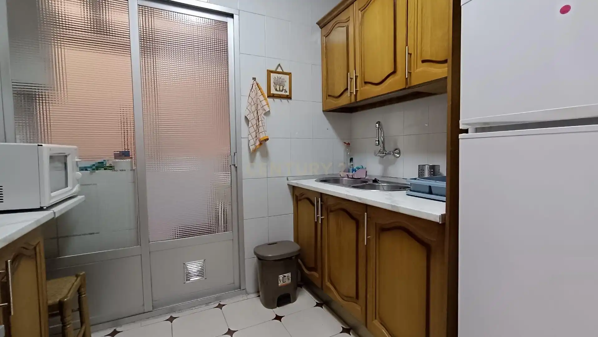 Cuina de Pis per a compartir en Granada amb Aire condicionat, Rentadora i Microones