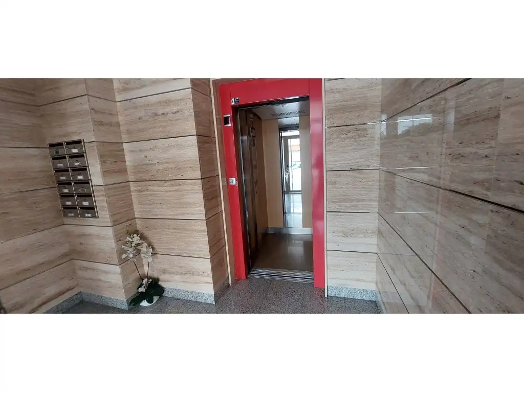 Flat for sale in Lalín