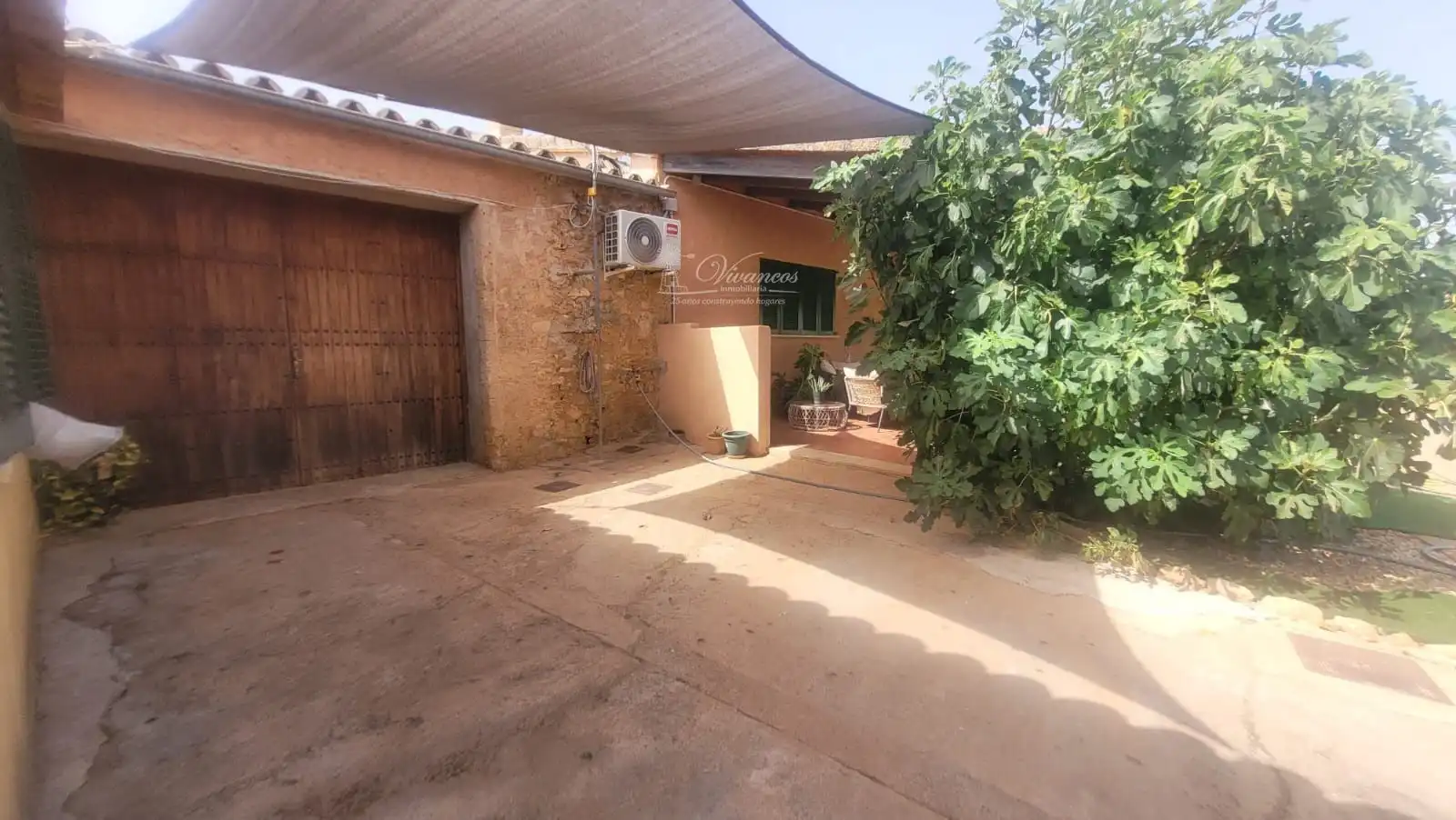 Exterior view of Houses for rent in Santa Eugènia  with Air Conditioner and Swimming Pool
