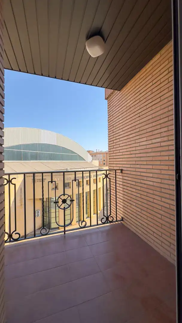 Vista exterior de Pis en venda en Córdoba amb Aire condicionat, Calefacció i Terrassa