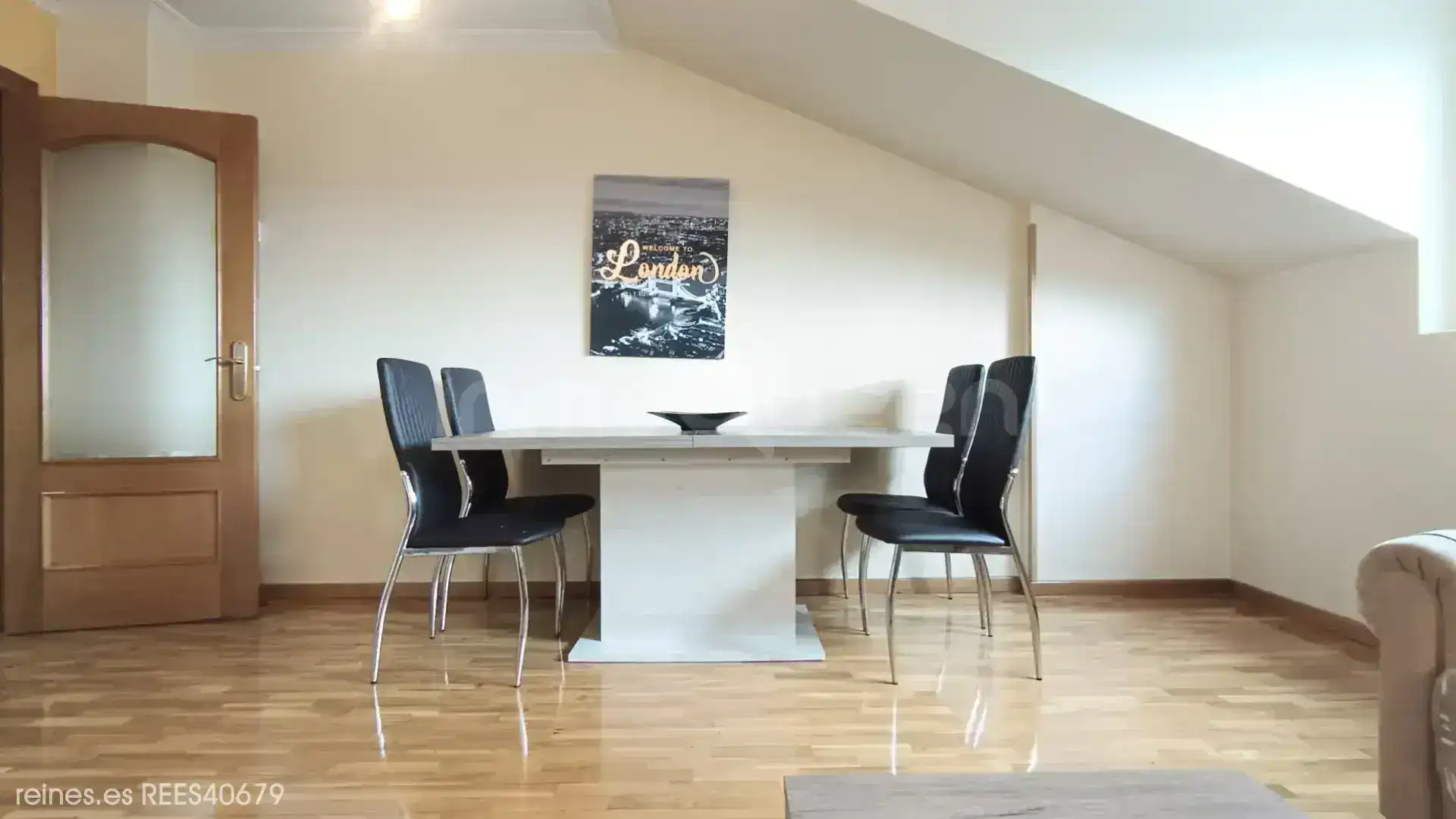 Comedor de Piso de alquiler en Siero con Calefacción y Amueblado