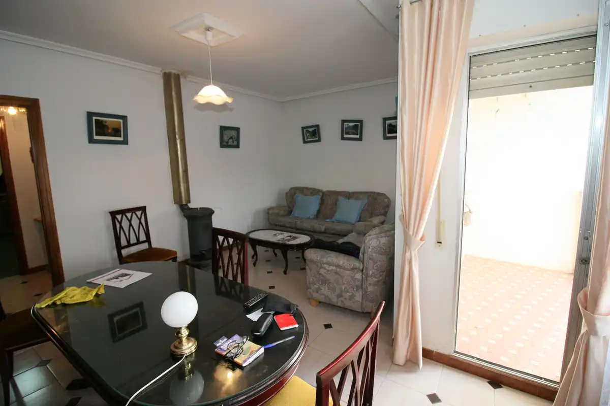 Sala de estar de Piso en venta en Candeleda con Amueblado y Balcón