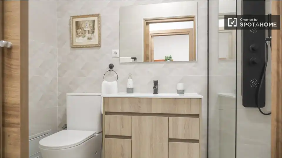 Room in Palomeras Sureste