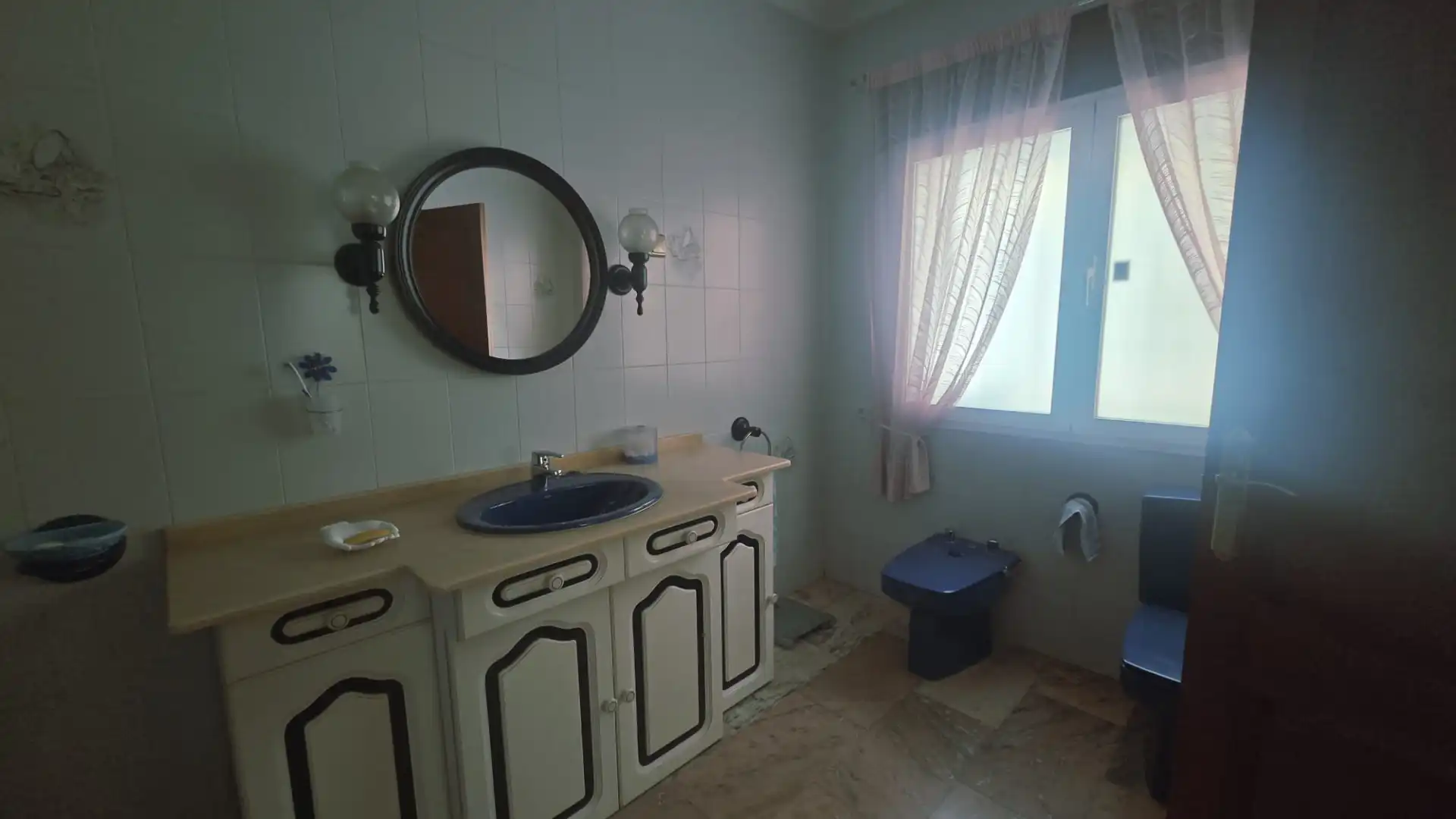 Badezimmer von Haus oder Chalet zum Verkauf in Rincón de la Victoria mit Klimaanlage, Heizung und Privatgarten