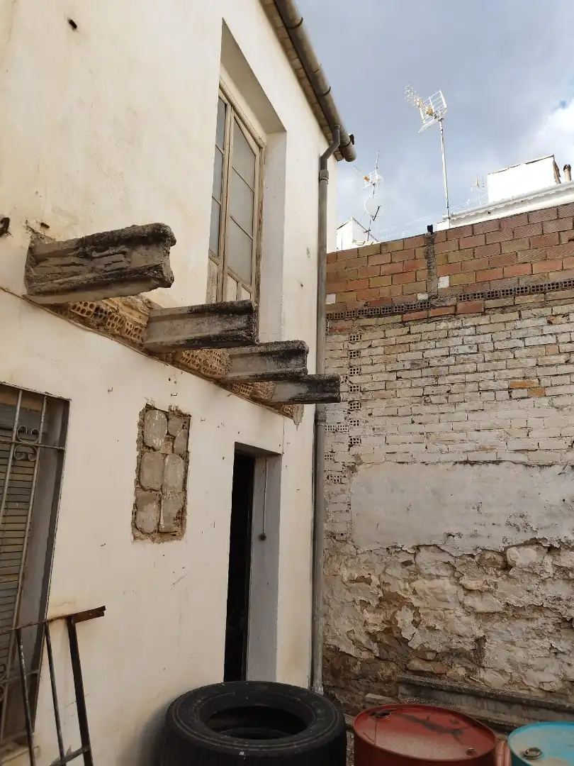 Vista exterior de Casa o xalet en venda en Úbeda amb Terrassa i Balcó
