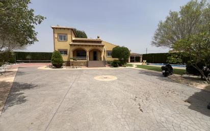 Vista exterior de Casa o xalet en venda en Orihuela amb Aire condicionat i Terrassa