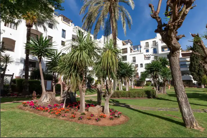 Apartament amb piscina en venda a Avenida José Banús, imagen 23