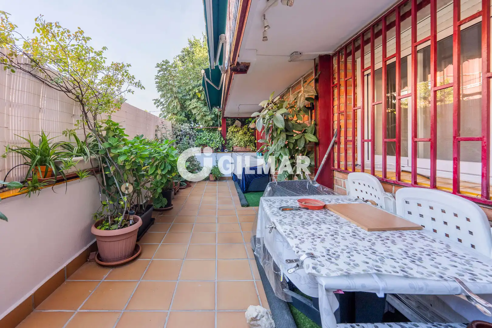 Terrassa de Pis en venda en Madrid amb Calefacció, Jardí privat i Piscina