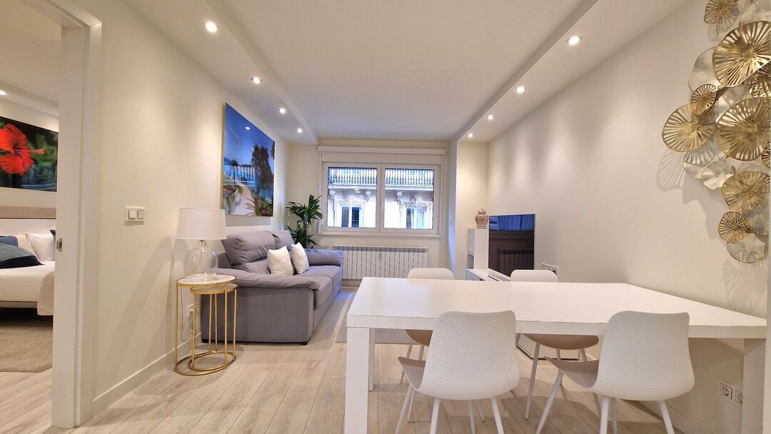 Living room of Flat for sale in Donostia - San Sebastián   with Heating and Storage room