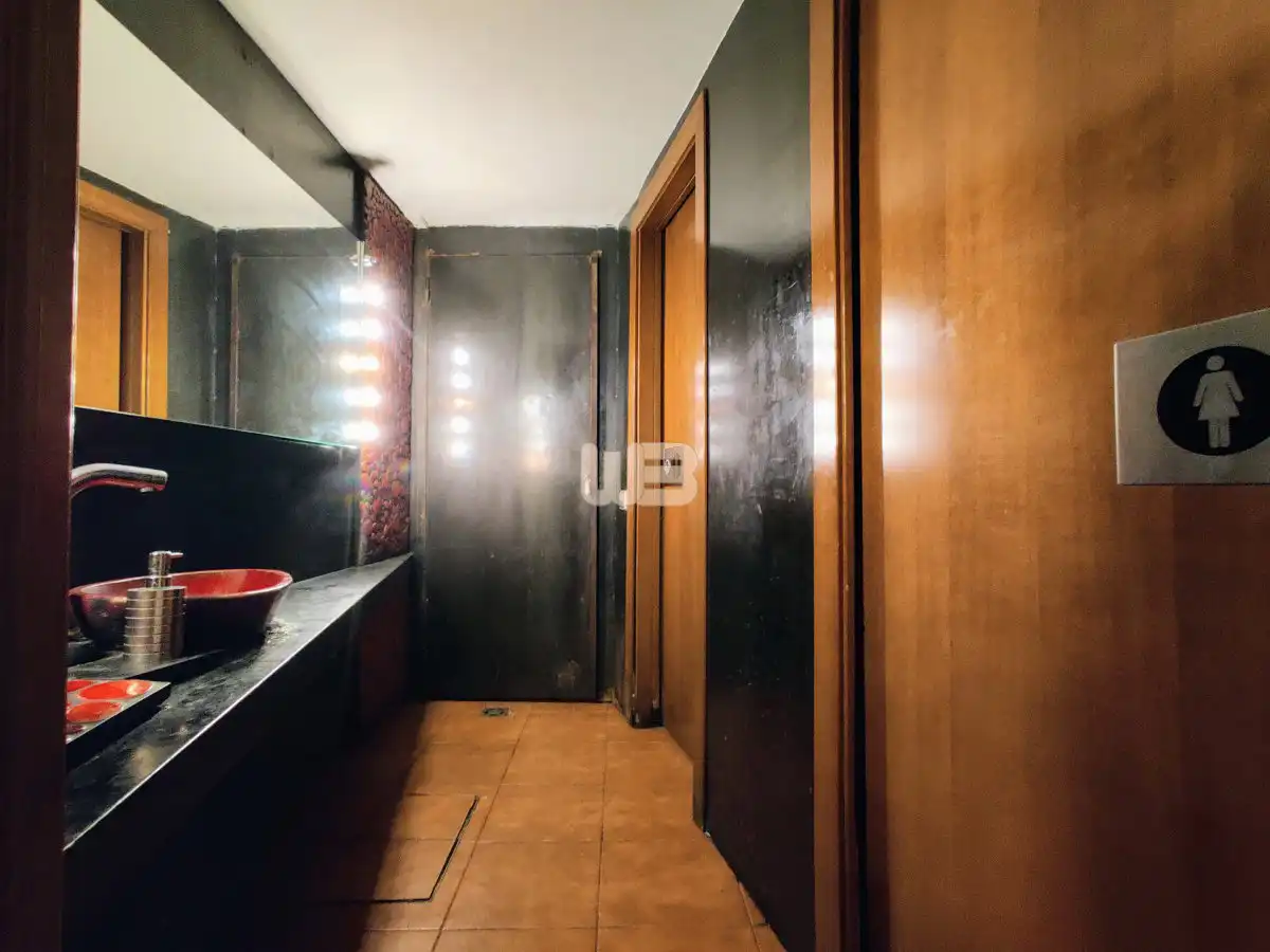 Business premises for transfer in Carrer de Bailèn, imagen 25