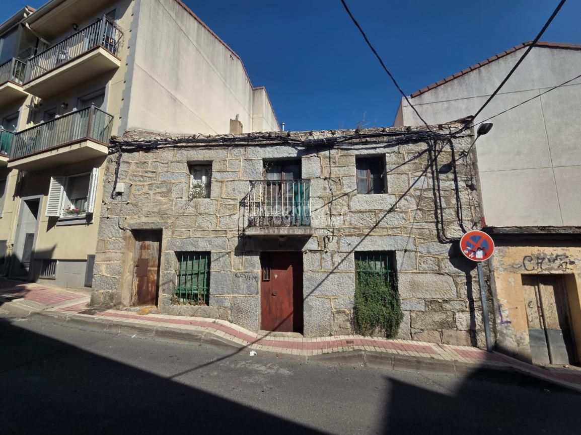 Vista exterior de Casa o xalet en venda en Becerril de la Sierra
