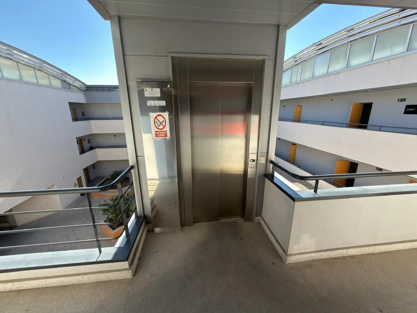 Parking of Office for rent in Villaviciosa de Odón  with Air Conditioner