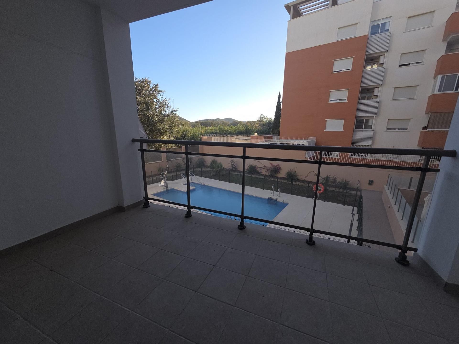 Piscina de Pis de lloguer en Mijas