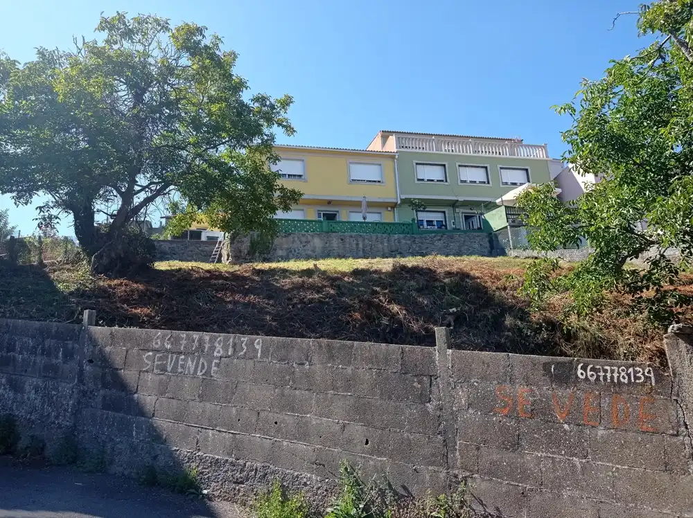 Terreno residencial en venta en Rúa Revaleiras, imagen 4