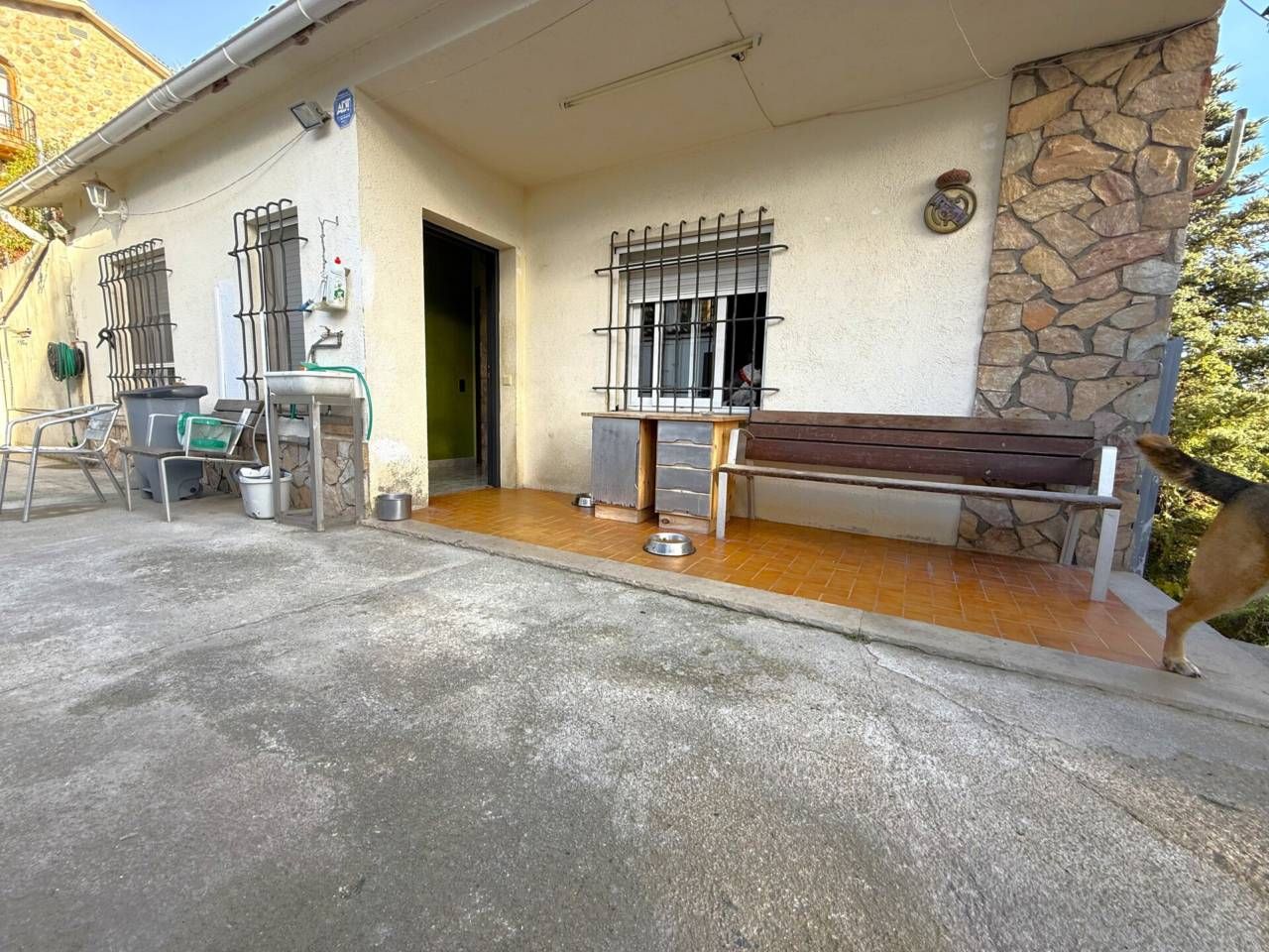 Exterior view of House or chalet for sale in Riells i Viabrea  with Air Conditioner, Heating and Private garden