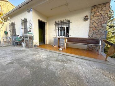 Casa amb jardí en venda a Calle Surers