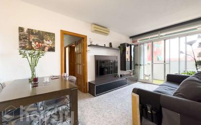 Sala d'estar de Pis en venda en Badalona amb Aire condicionat, Terrassa i Balcó