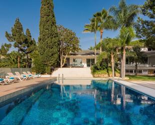 Jardí de Casa o xalet en venda en Marbella amb Aire condicionat, Jardí privat i Terrassa