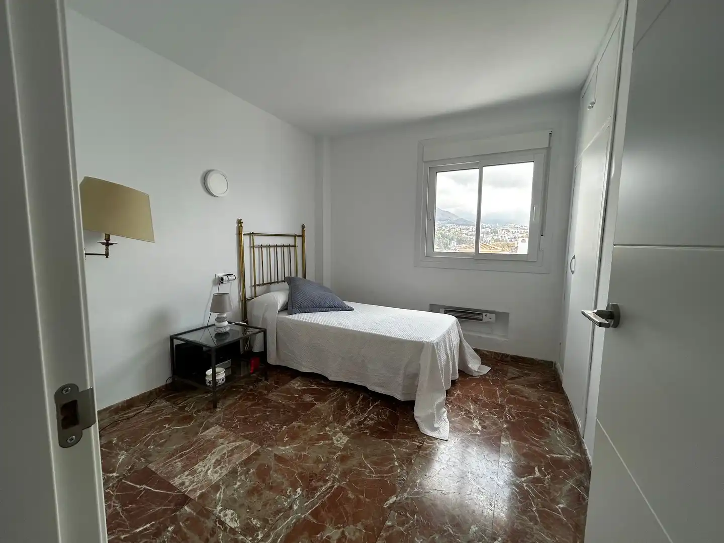 Habitación de Apartamento de alquiler en Fuengirola