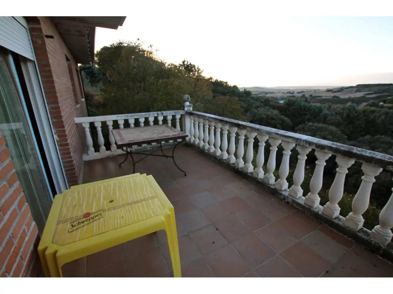 Terrassa de Casa o xalet en venda en Valdeaveruelo amb Calefacció, Jardí privat i Terrassa