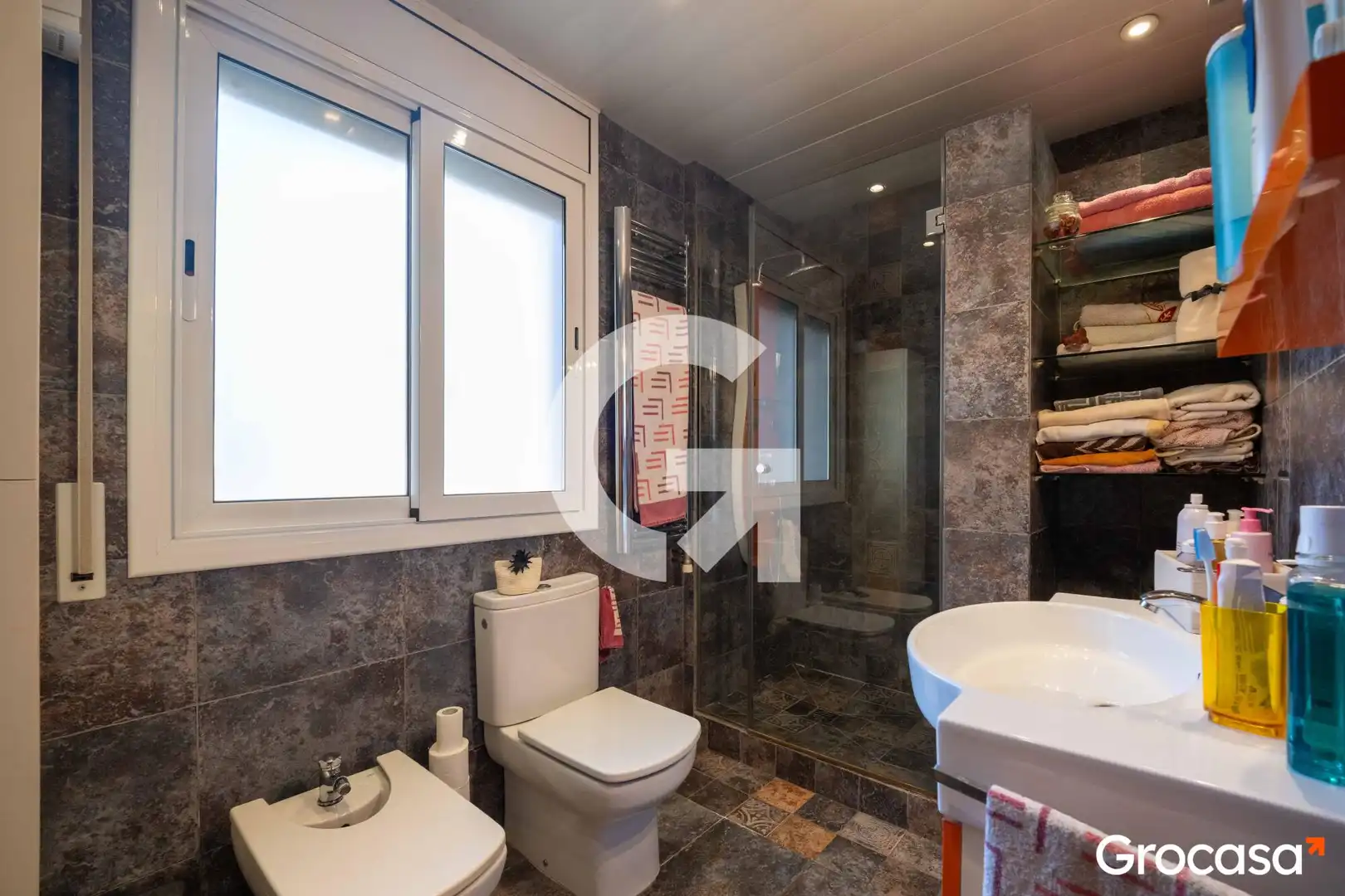 Baño de Dúplex en venta en Granollers con Calefacción, Terraza y Amueblado