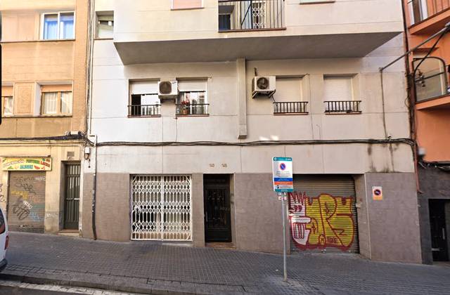 Piso en Venta en Carrer del Montseny en La Torrassa