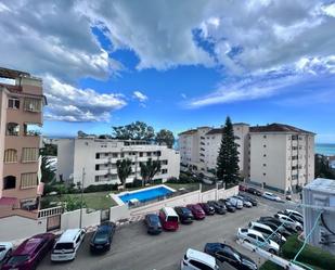 Vista exterior de Estudi en venda en Benalmádena amb Calefacció i Piscina comunitària