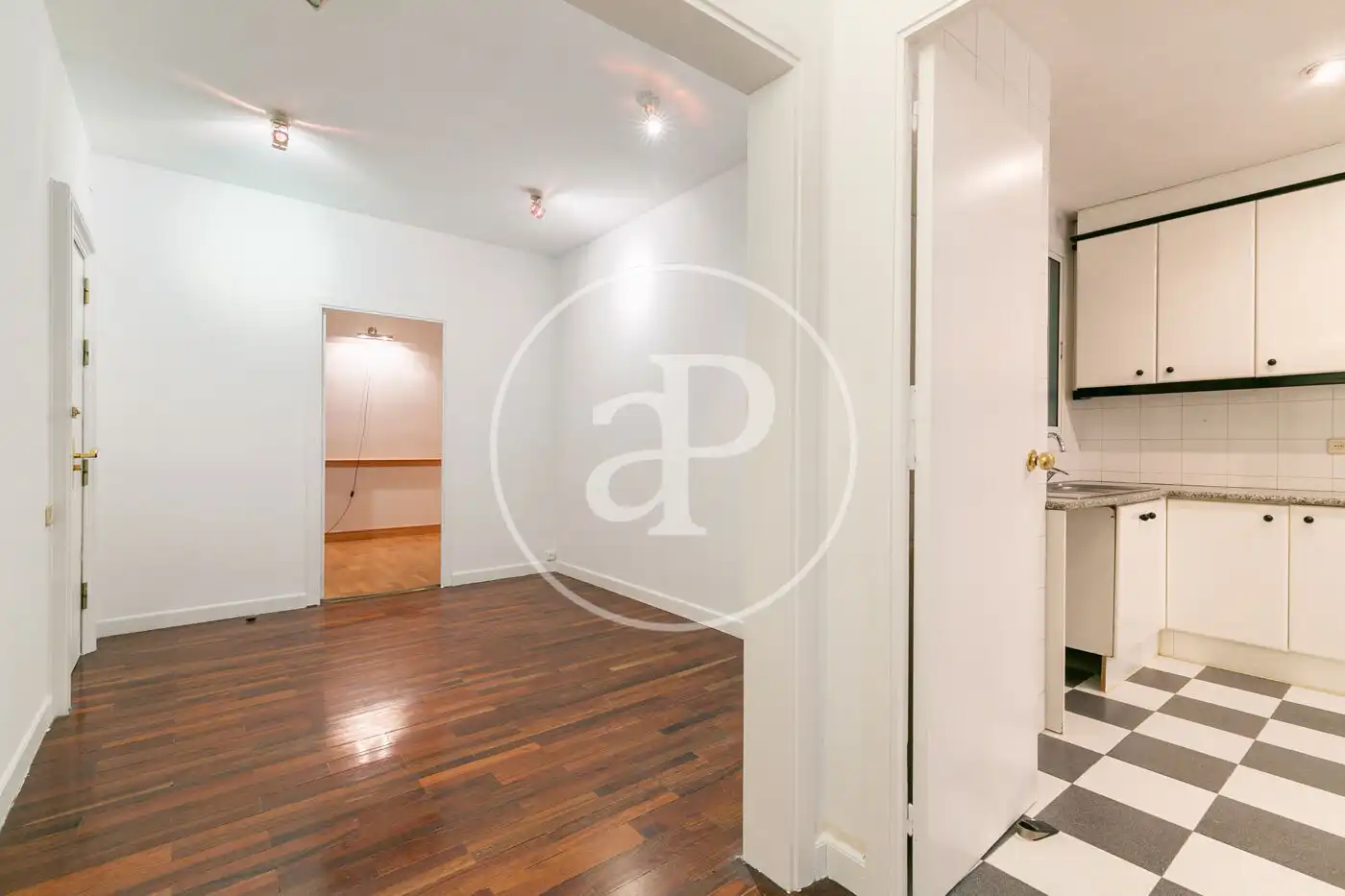 Piso de alquiler en Barcelona con Aire acondicionado, Calefacción y Terraza