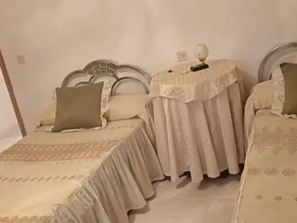 Habitación de Casa adosada en venta en Aldeacentenera con Amueblado y Balcón